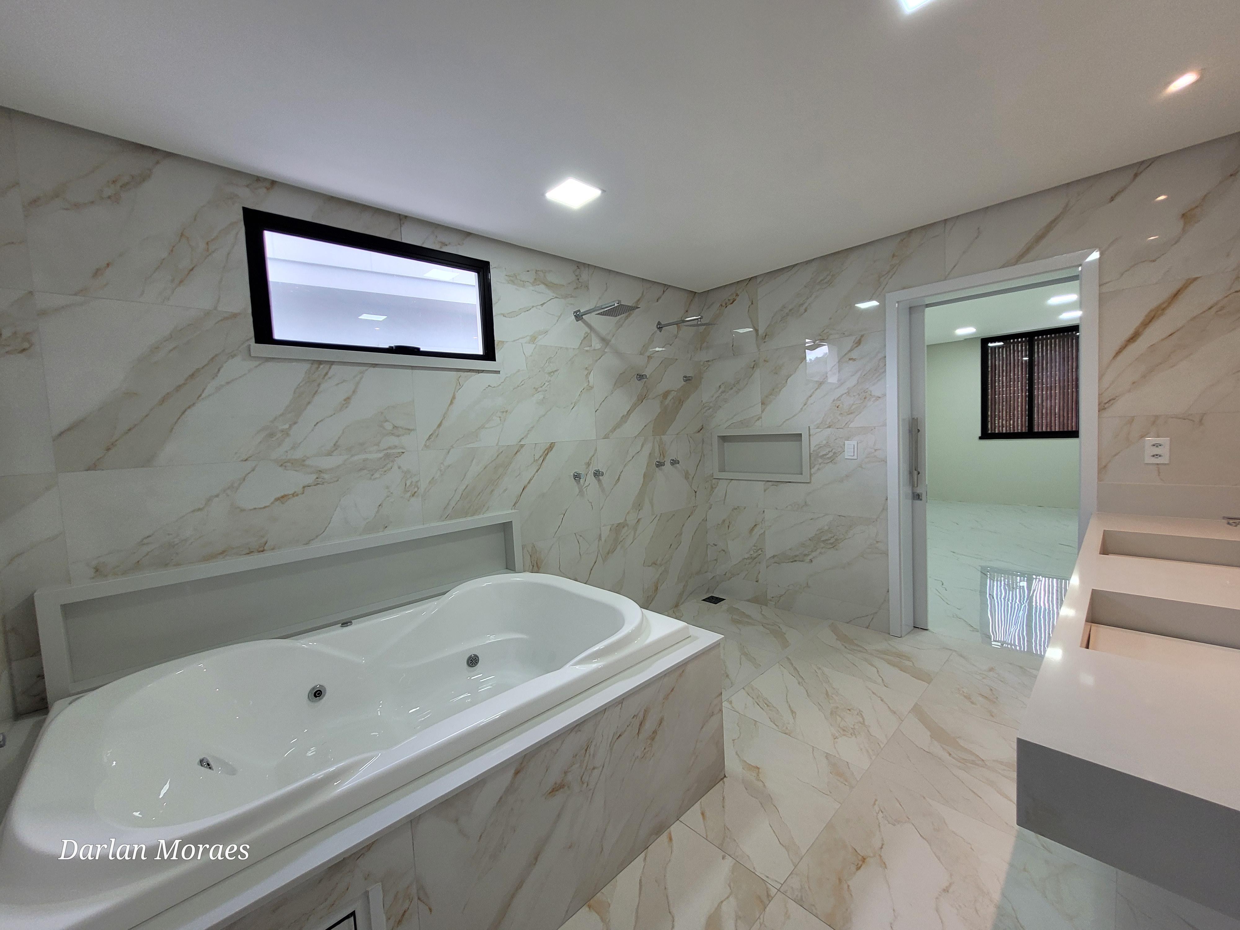Imagem Casa de Condomínio com 5 Quartos à Venda, 430 m²em Ponta Negra - Manaus
