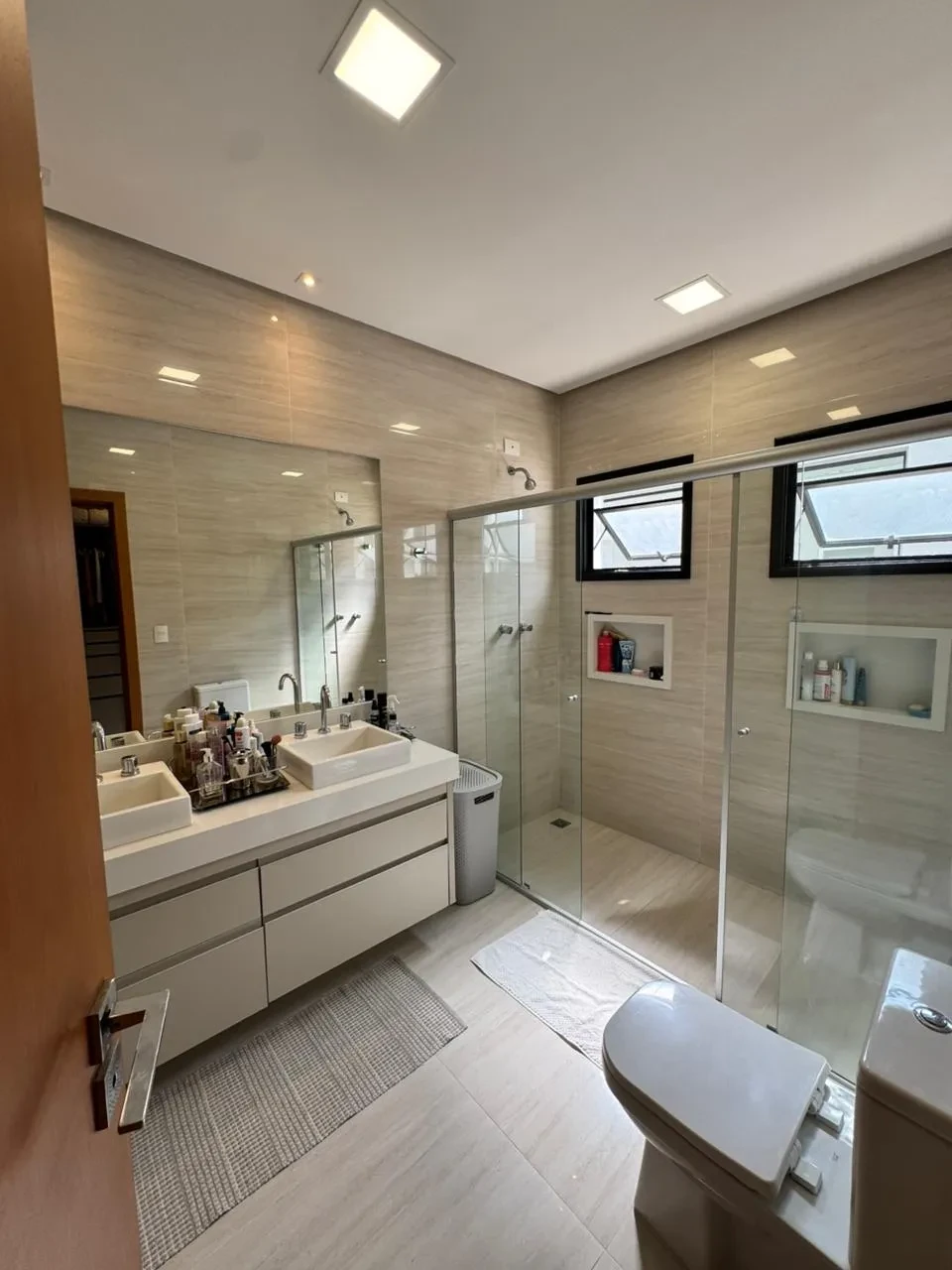 Foto do imóvel: Sobrado com 5 Quartos à Venda, 325 m² em Condomínio Residencial Monaco - São José dos Campos