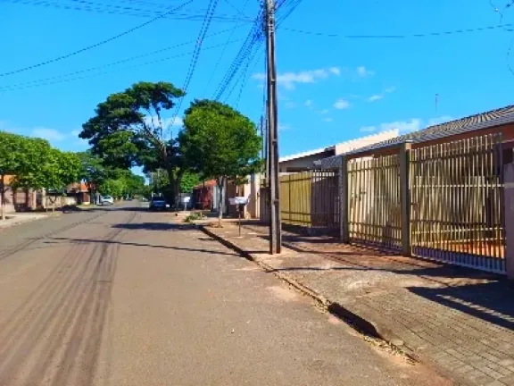 Imagem Casa com 2 Quartos à Venda, 100 m² em Astorga - Astorga