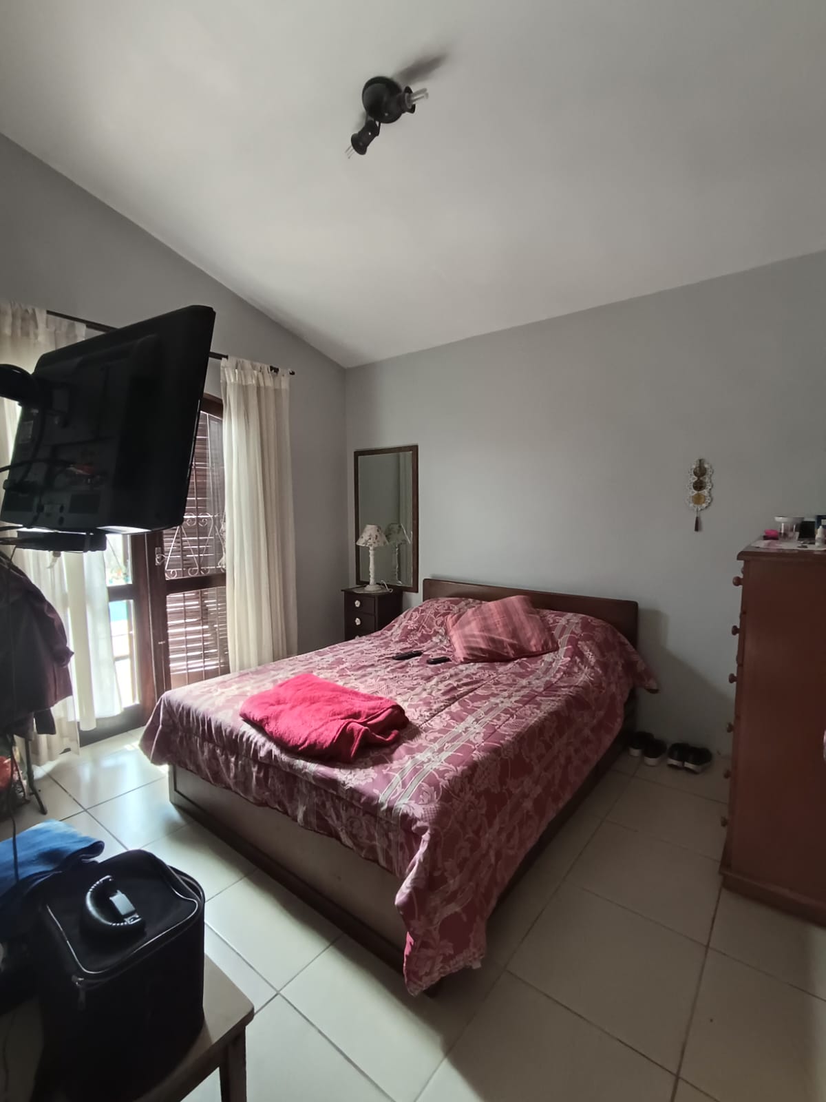Imagem Casa com 3 Quartos à Venda, 144 m² em Vila Petrópolis - Atibaia