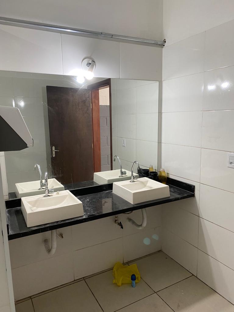 Foto do imóvel: Galpão para Alugar, 1.300 m² em Jardim Henriqueta - Taboão da Serra