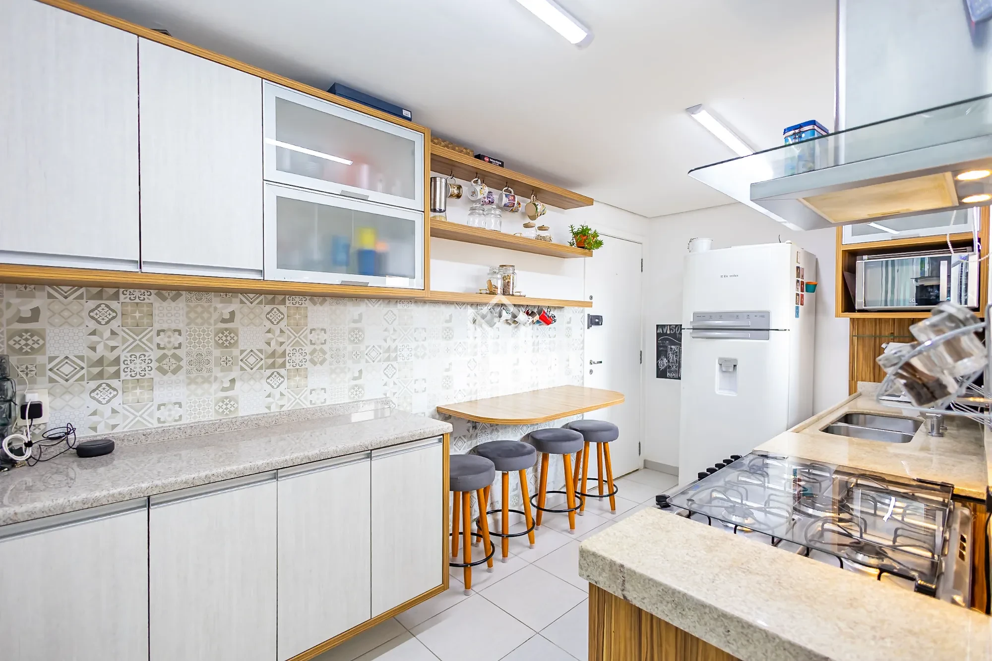 Imagem Apartamento com 4 Quartos à Venda, 131 m² em Cidade Industrial - Curitiba