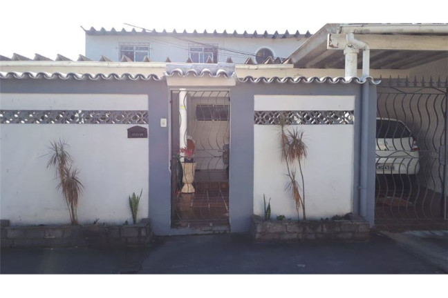 Casa com 4 Quartos à Venda, 327 m² em Taquara - Rio de Janeiro