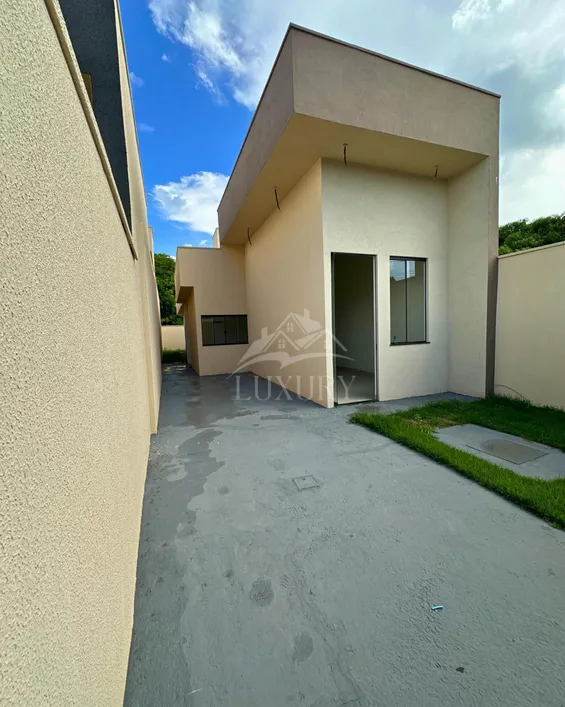 Imagem Casa com 3 Quartos à Venda, 92 m²em Jardim Nova Goiânia - Senador Canedo