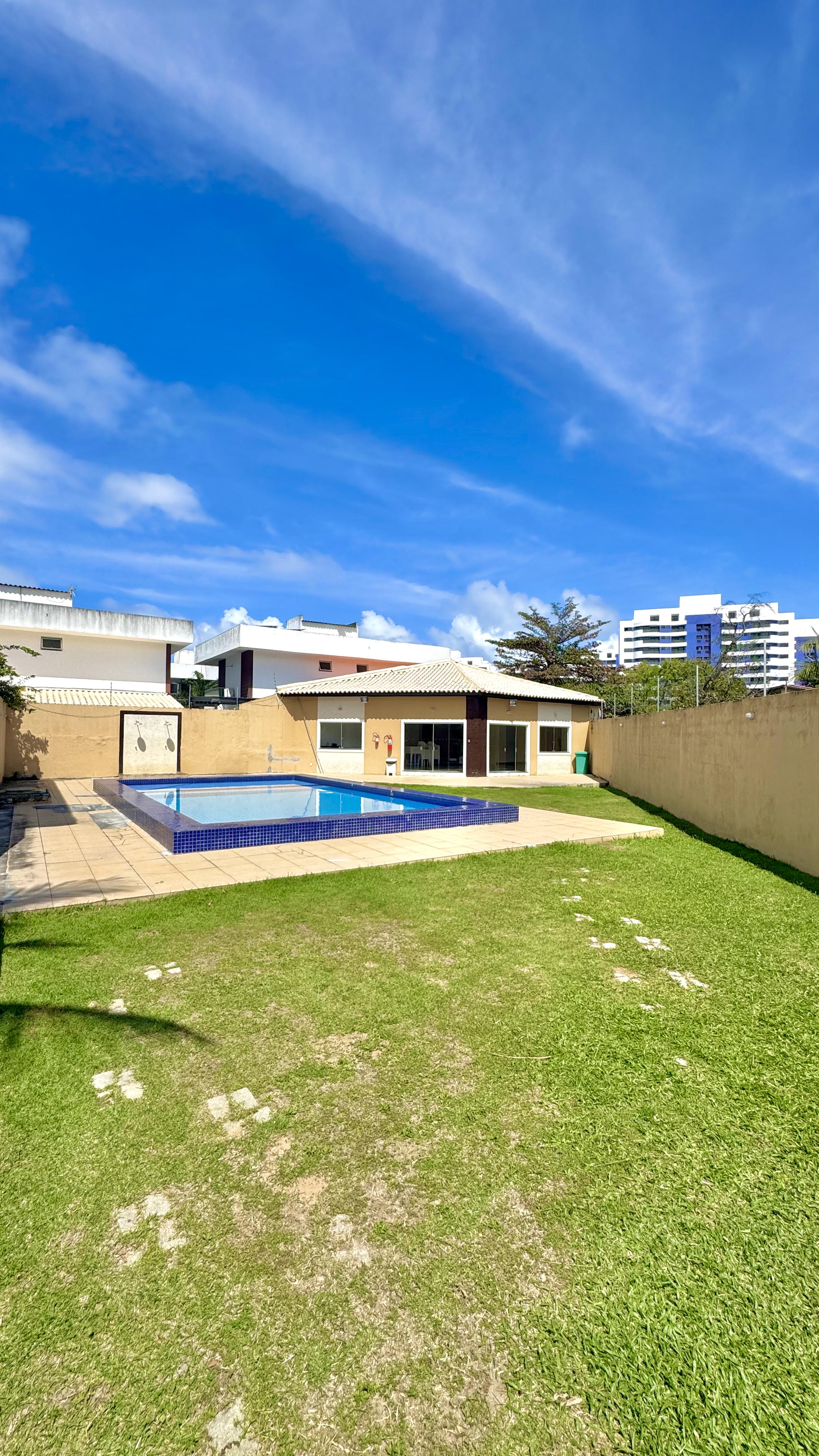 Imagem Casa de Condomínio com 5 Quartos à Venda, 320 m² em Buraquinho - Lauro de Freitas