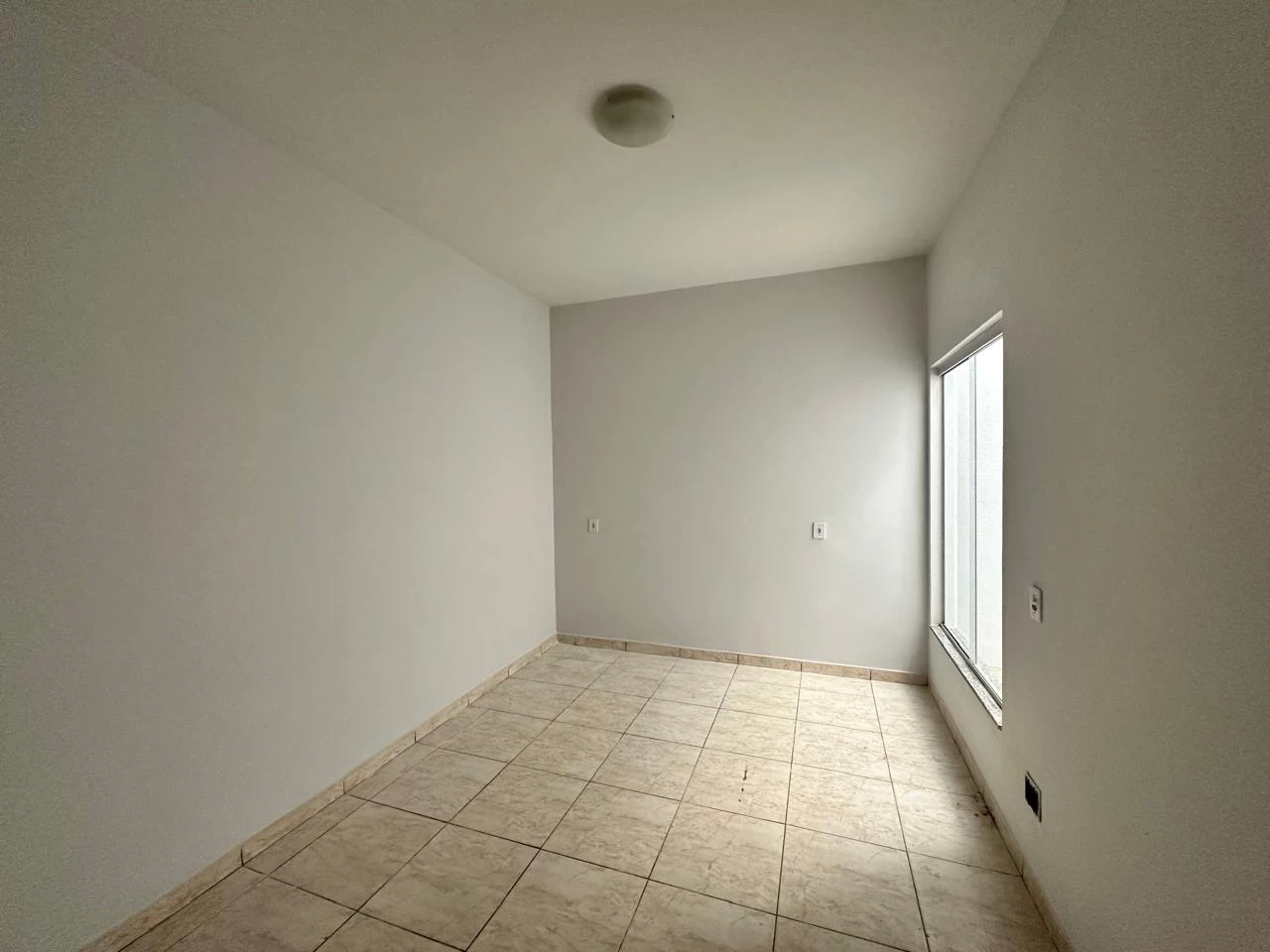 Imagem Casa com 2 Quartos à Venda, 75 m² em Residencial Recanto do Bosque - Goiânia Imagem Casa com 2 Quartos à Venda, 75 m² em Residencial Recanto do Bosque - Goiânia