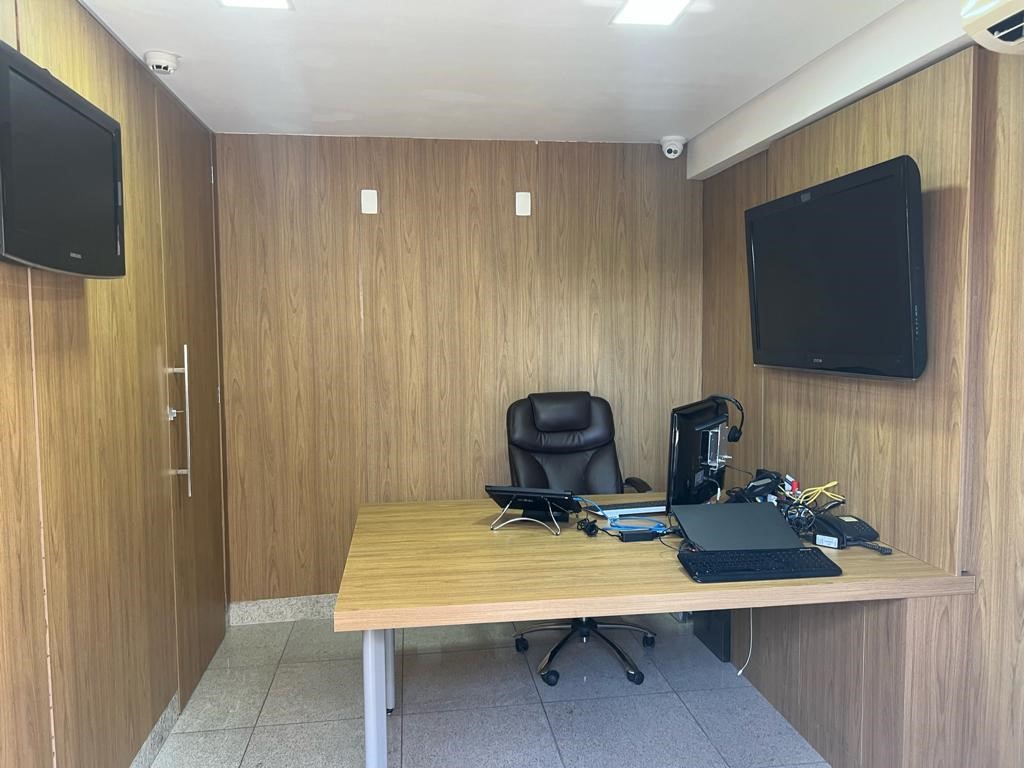 Imagem Sala Comercial à Venda, 33 m²em Alphaville Centro Industrial e Empresarial/Alphaville. - Barueri