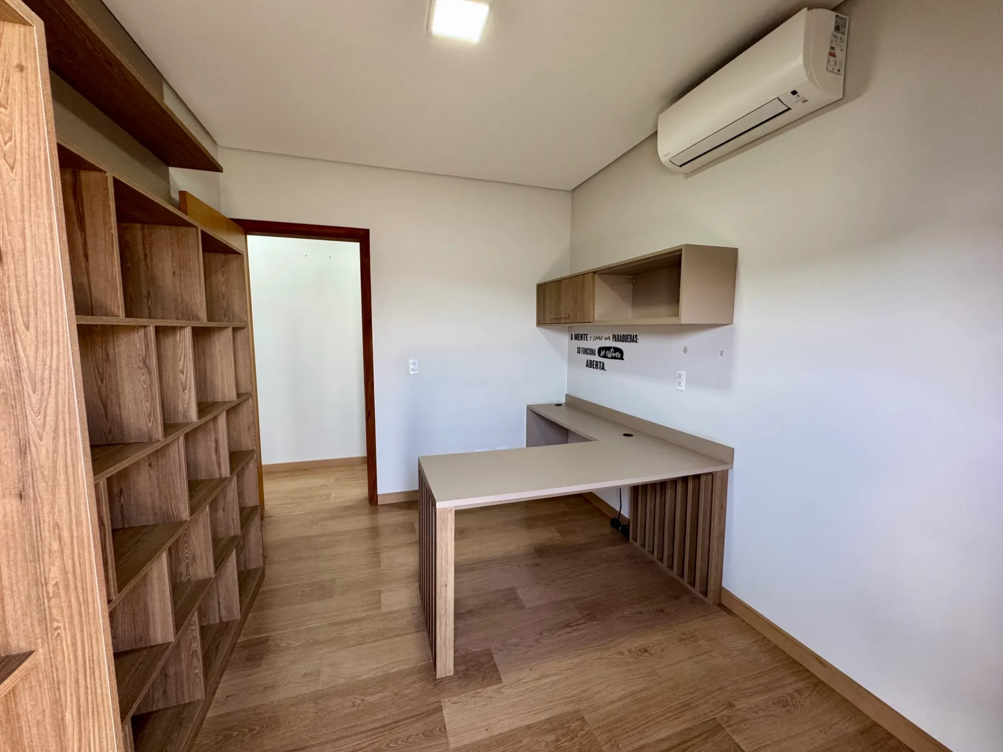 Imagem Casa de Condomínio com 3 Quartos à Venda ou Locação, 150 m² em Cajuru do Sul - Sorocaba