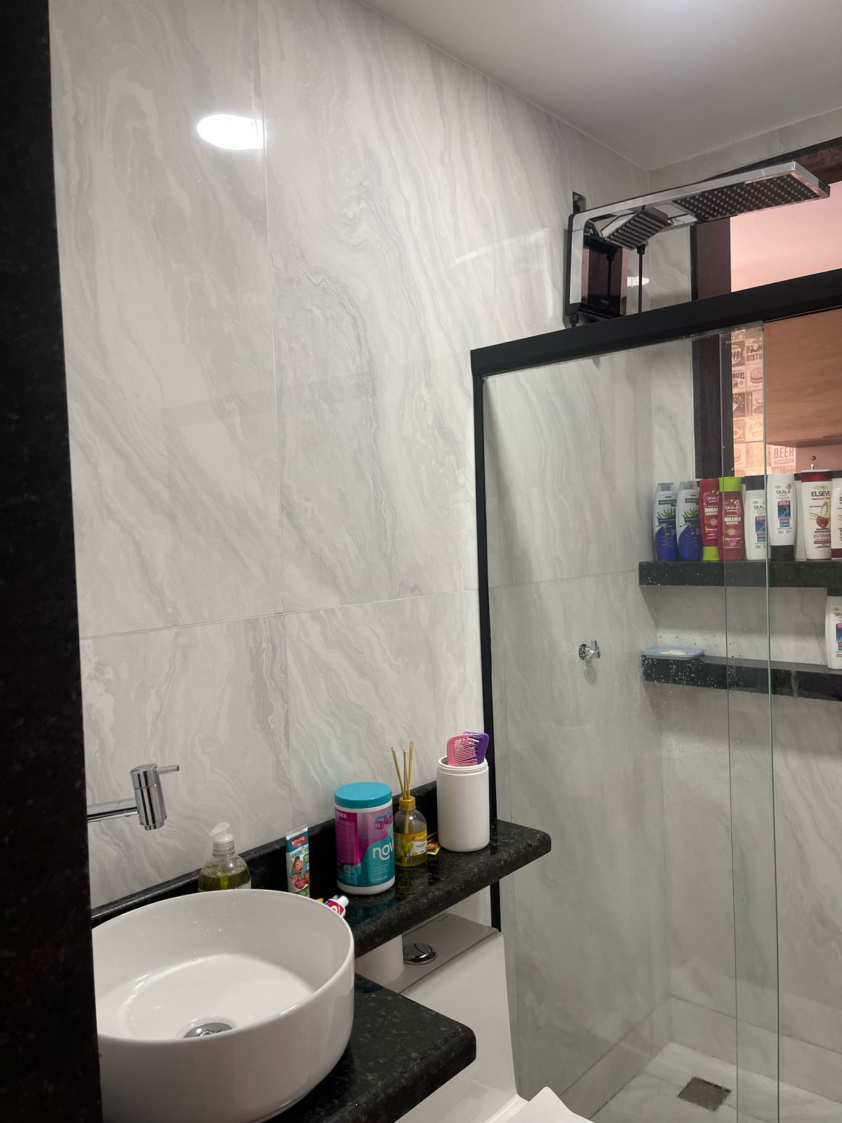 Imagem Apartamento com 2 Quartos à Venda, 45 m² em Inhoaíba - Rio de Janeiro