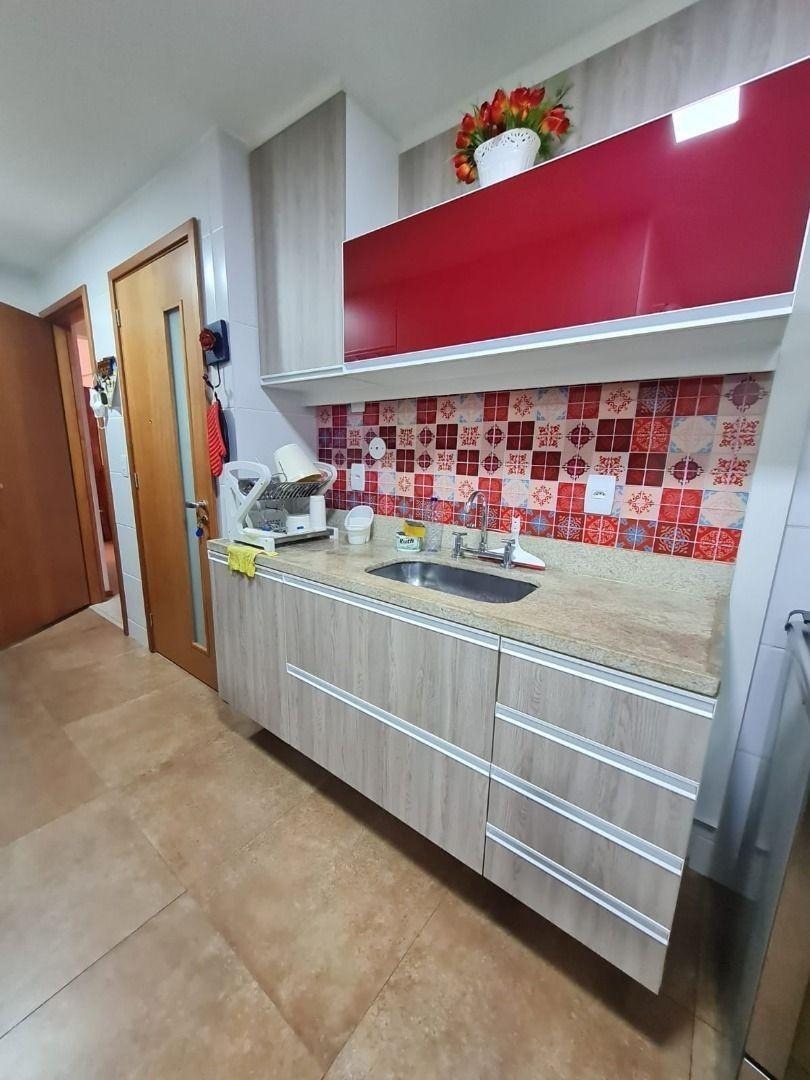 Imagem Apartamento com 4 Quartos à Venda, 131 m²em Camboinhas - Niterói