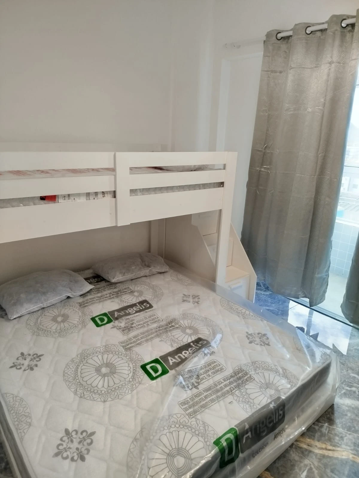 Imagem Apartamento com 2 Quartos à Venda, 71 m² em Vila São Paulo - Mongaguá