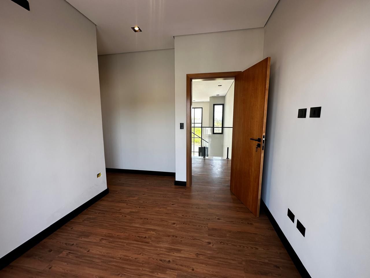 Foto do imóvel: Casa de Condomínio com 4 Quartos à Venda, 234 m²em Cézar de Souza - Mogi das Cruzes