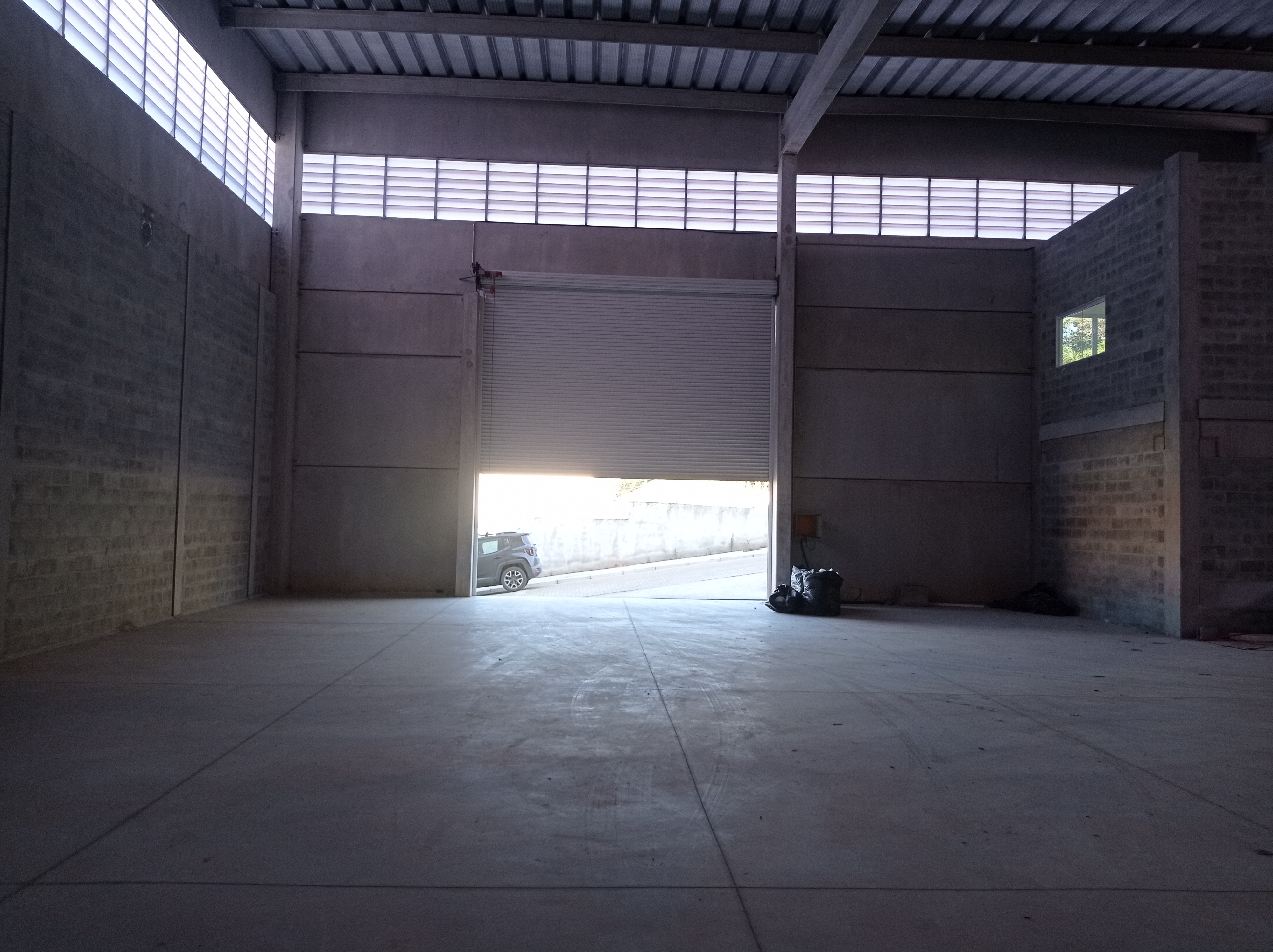 Imagem Galpão para Alugar, 500 m² em Centro - Bom Jesus dos Perdões