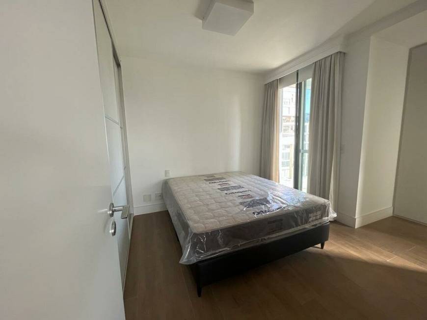Imagem Apartamento com 2 Quartos para Alugar, 100 m²em Itaim Bibi - São Paulo