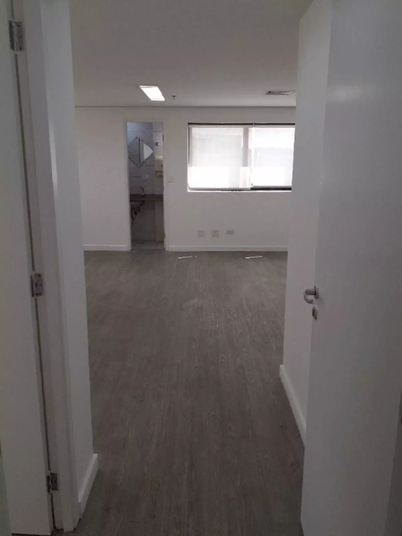 Imagem Sala Comercial à Venda ou Locação, 90 m² em Vila Olímpia - São Paulo
