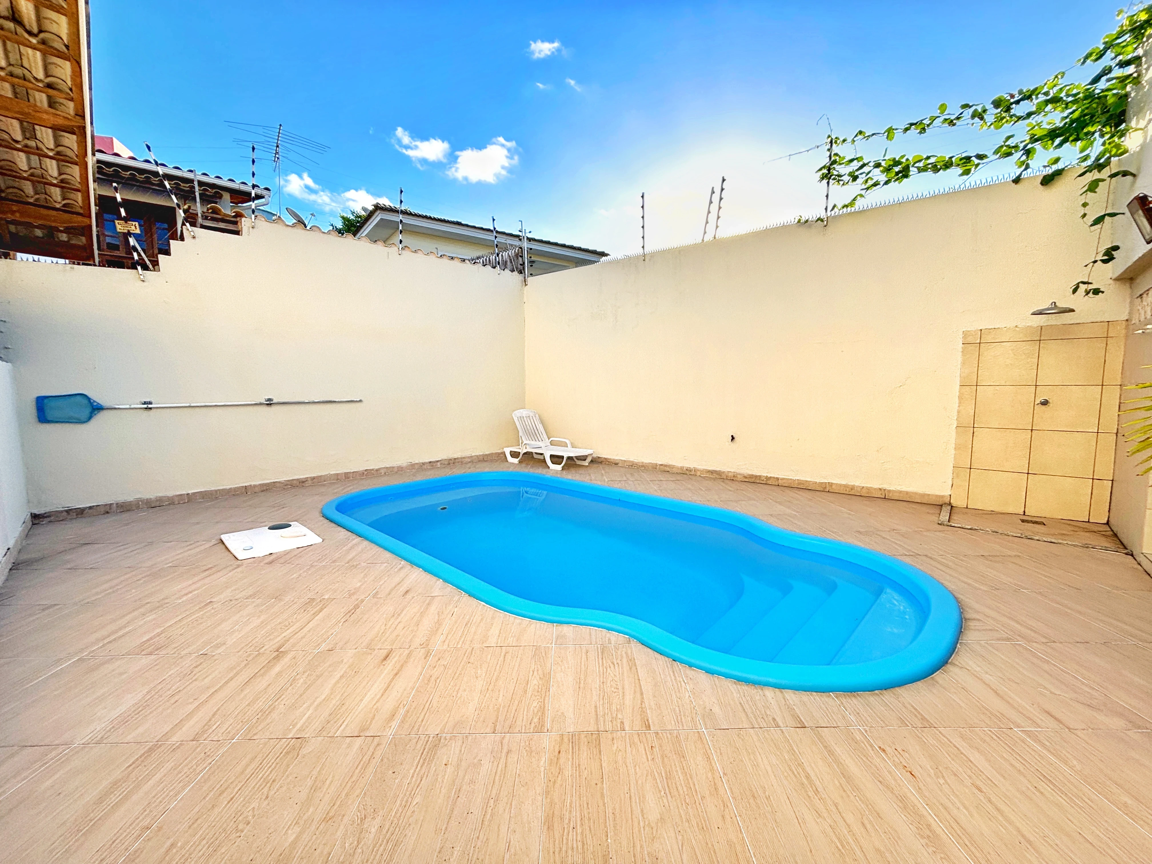 Foto do imóvel: Casa de Condomínio com 3 Quartos à Venda, 119 metros em Buraquinho - Lauro de Freitas