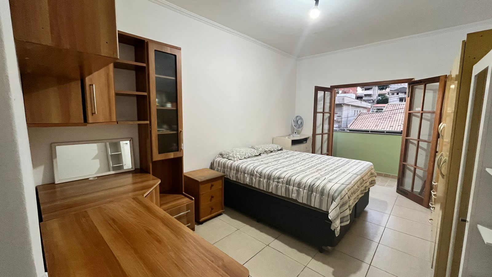 Imagem Casa com 4 Quartos à Venda, 182 m²em São Luiz (Polvilho) - Cajamar