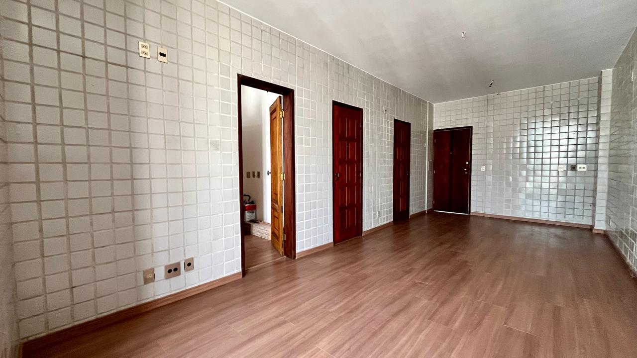 Imagem Sala Comercial à Venda, 32 m²em Centro - Juiz de Fora