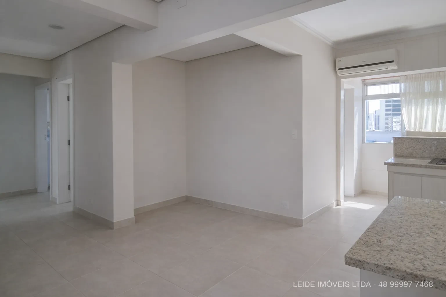 Imagem Apartamento com 3 Quartos à Venda, 94 m² em Centro - Florianópolis