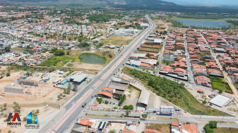 Foto do imóvel: Terreno à Venda, 3.800 m² em Piratininga - Maracanaú