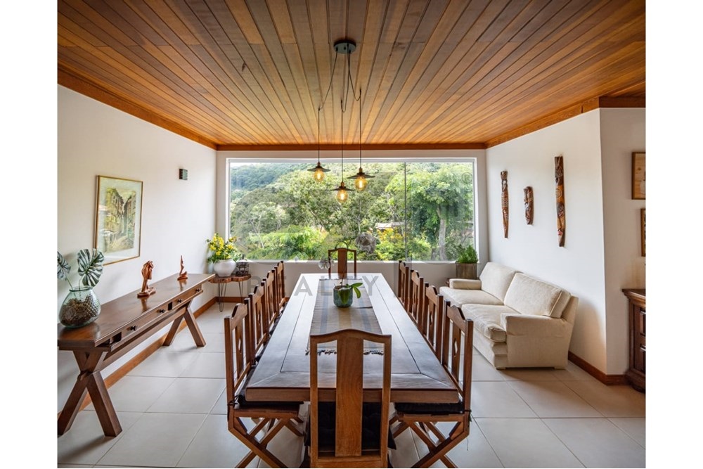 Foto do imóvel: Casa de Condomínio com 5 Quartos à Venda, 608 m² em Itaipava - Petrópolis