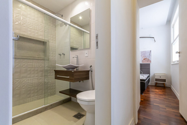 Imagem Apartamento com 2 Quartos à Venda, 80 m² em Copacabana - Rio de Janeiro