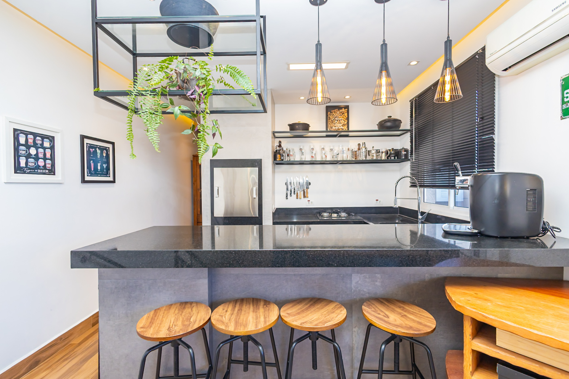 Imagem Apartamento com 2 Quartos à Venda, 170 m² em Cabral - Curitiba
