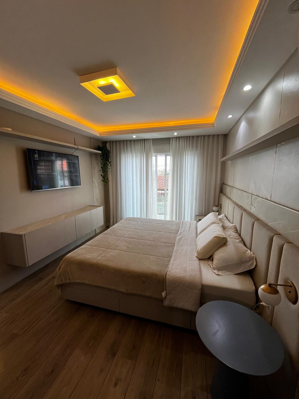 Imagem Casa com 3 Quartos à Venda, 265 m²em Abranches - Curitiba