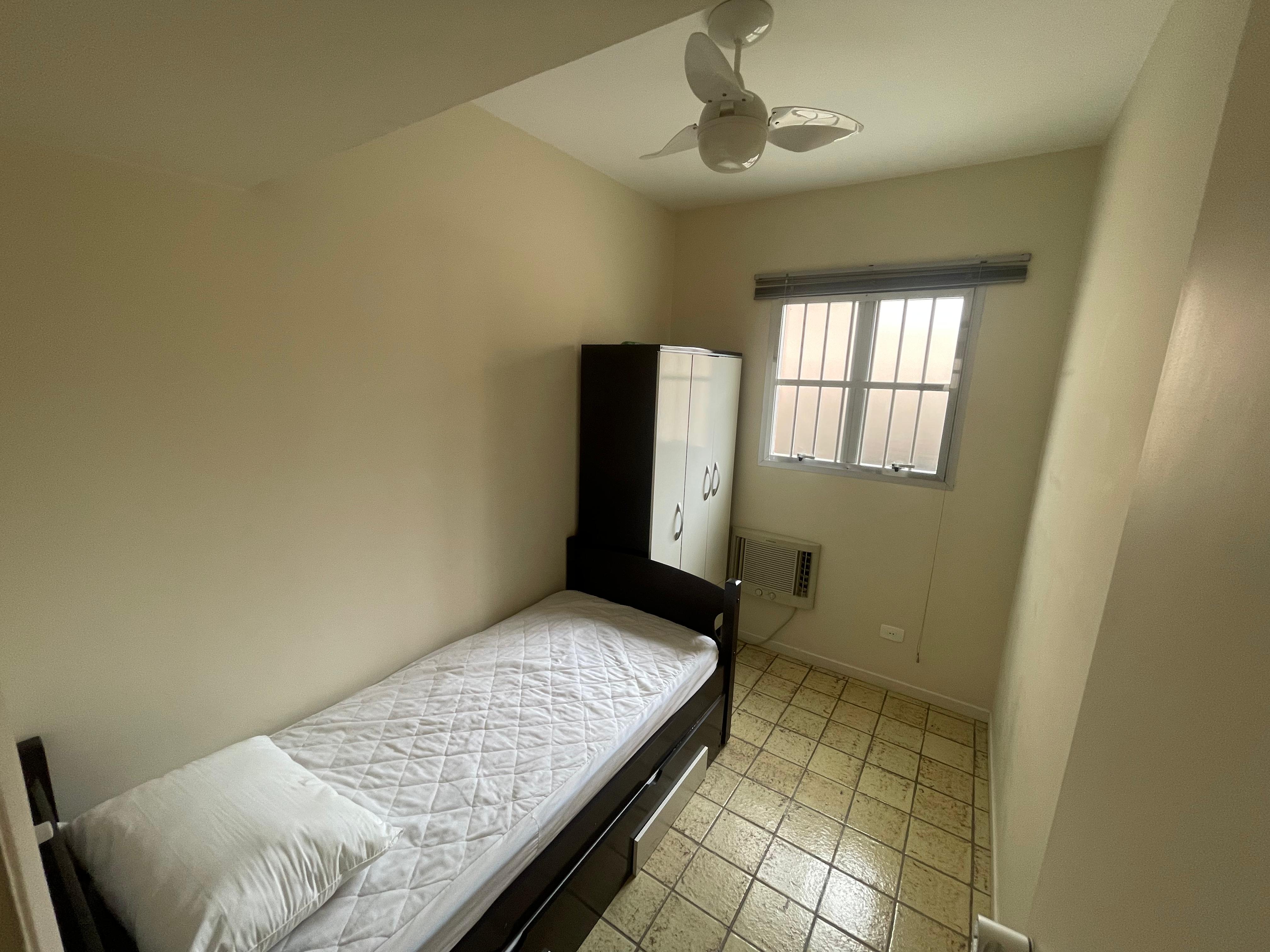 Imagem Apartamento com 3 Quartos à Venda, 73 m²em Enseada - Guarujá