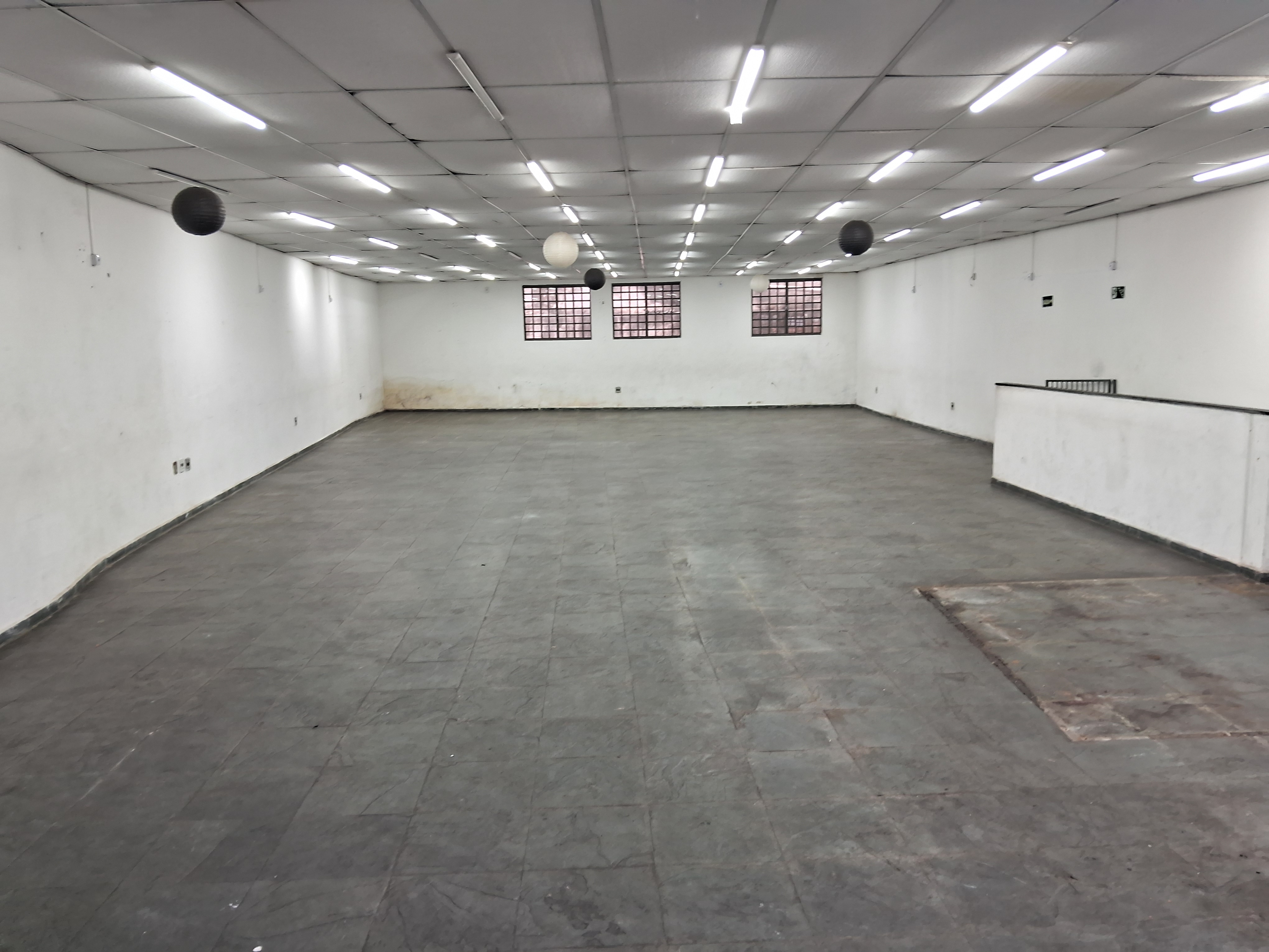 Foto do imóvel: Galpão para Alugar, 440 m² em Vila Menck - Osasco