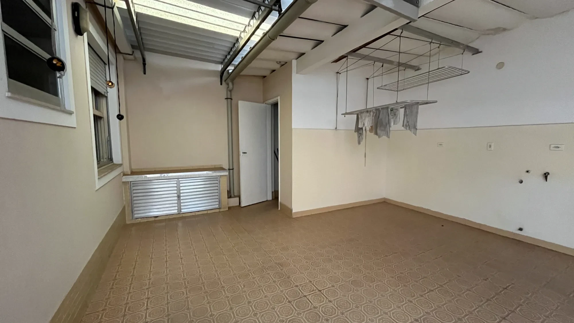 Imagem Sobrado com 4 Quartos à Venda, 295 m² em Aparecida - Santos