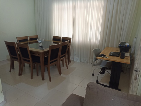 Imagem Casa com 2 Quartos à Venda, 150 m² em Centro - Foz do Iguaçu