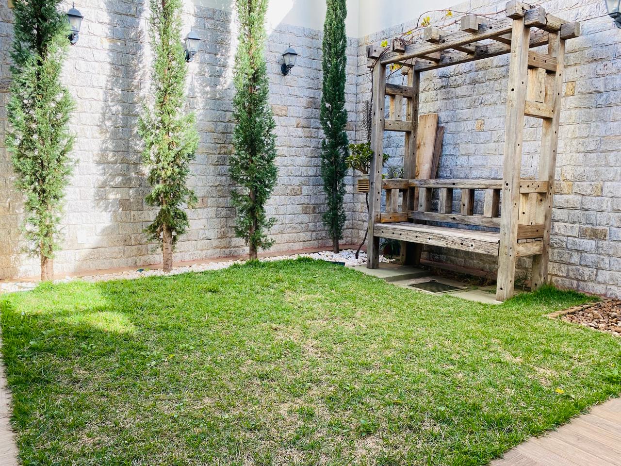 Imagem Casa de Condomínio com 3 Quartos à Venda, 200 m²em Jardim Ermida I - Jundiaí