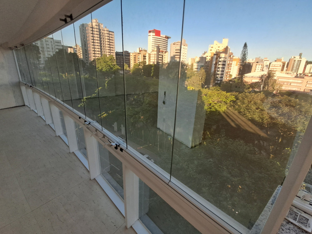Imagem Apartamento com 3 Quartos à Venda, 240 m²em Centro - Criciúma