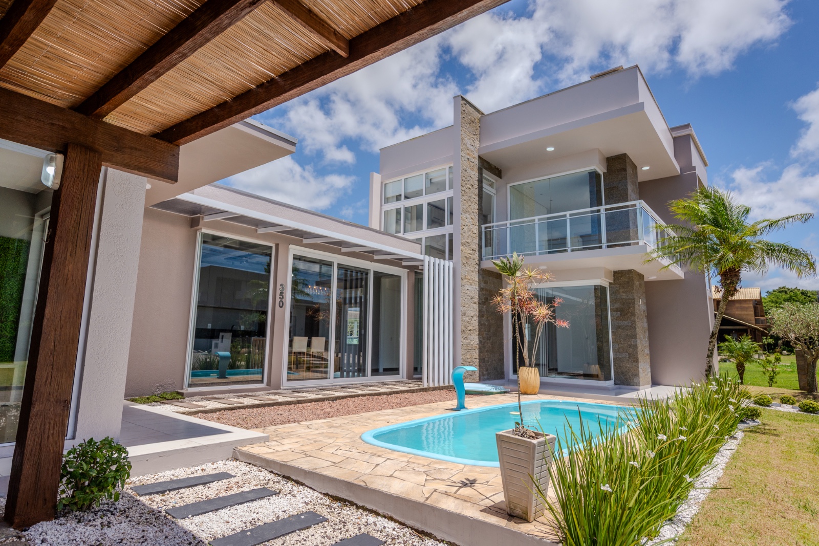 Imagem Casa de Condomínio com 4 Quartos à Venda, 214 m²em centro - Tramandaí