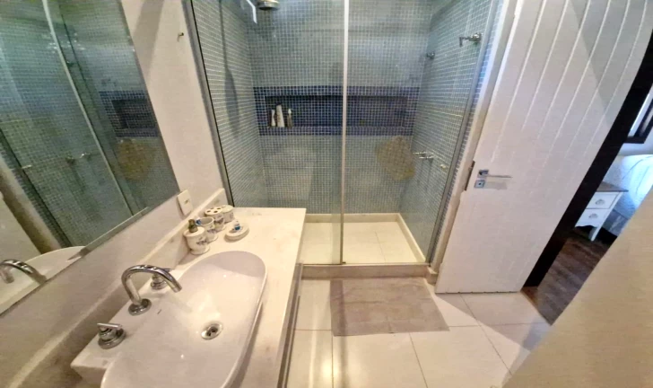 Imagem Casa de Condomínio com 5 Quartos à Venda, 410 m² em Geribá - Armação dos Búzios