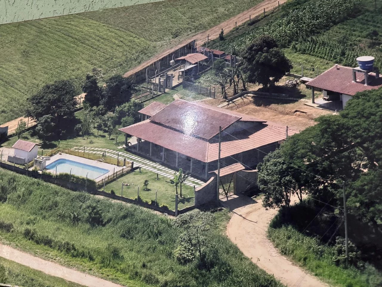 Imagem Chácara com 3 Quartos à Venda, 2000 m² em Biritiba Ussu - Mogi das Cruzes