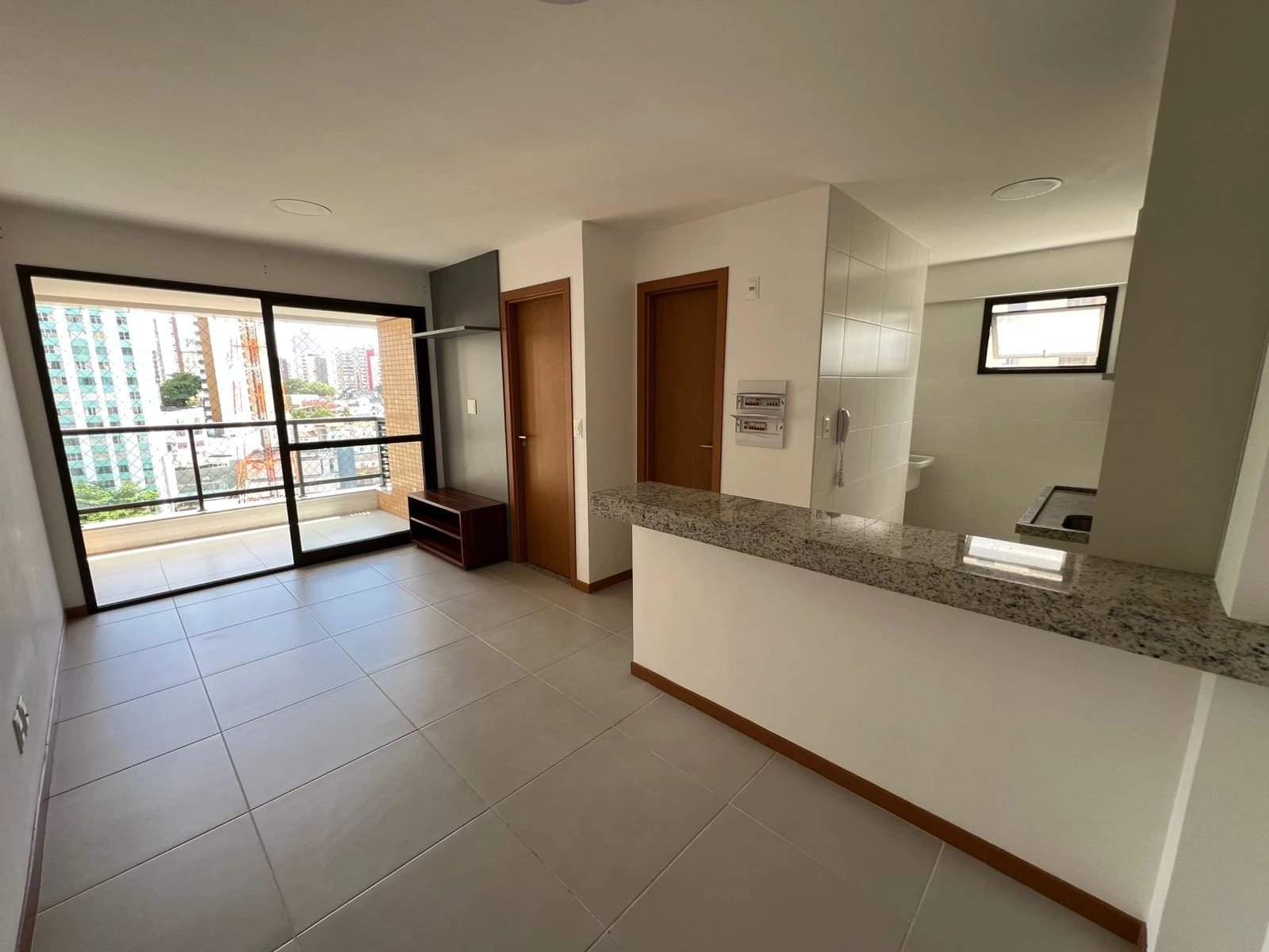 Imagem Apartamento com 1 Quarto para Alugar, 44 m² em Canela - Salvador
