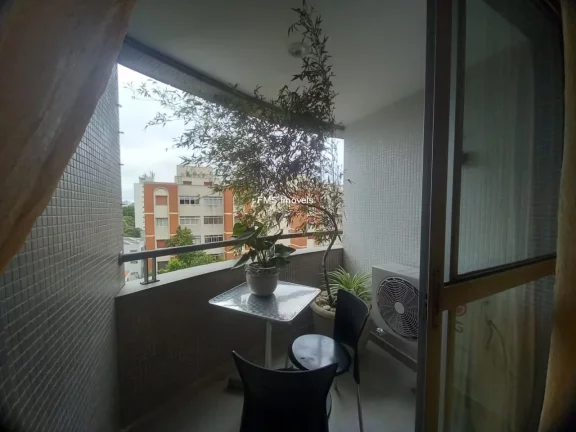 Imagem Apartamento à venda em Moema, São Paulo-SP: 2 quartos, 1 suíte, 3 banheiros, 2 vagas, 75m² de área!