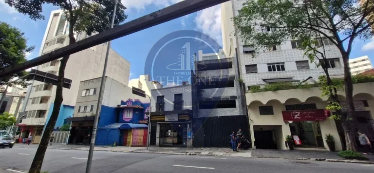 Imagem Imperdível: Casa Comercial para Locação em São Paulo-SP, Jardim Paulista - 6 Salas, 2 Banheiros, 2 Vagas, 408m².