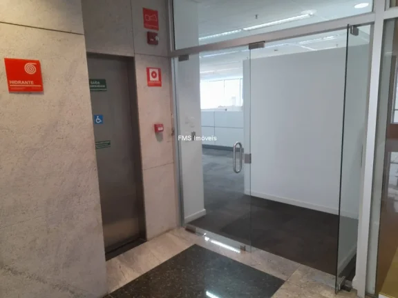 Imagem Conjunto Comercia no Brooklin com 306,35m² de área