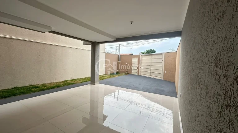 Imagem Casa à venda em Campo Grande-MS, no Portal do Panamá: 3 quartos, 1 suíte, 1 sala, 3 banheiros, 3 vagas de garagem e 124m².