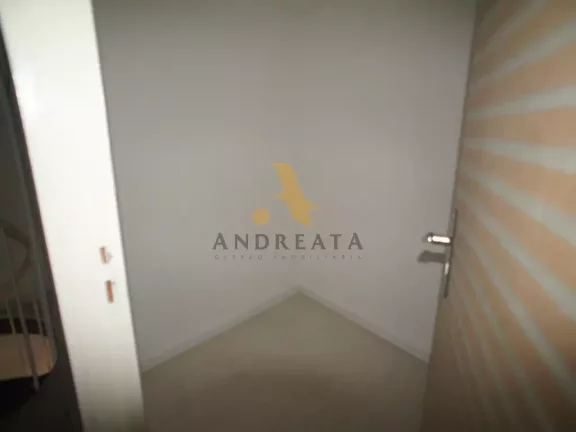 Imagem Centro Empresarial Sunplaza - Ótima loja frontal com 74m² com jirau, composta de piso frio.