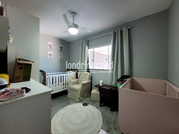 Imagem Casa no Jardim São Vicente Palotti com 3 dormitórios (1 suíte), sala ampla, cozinha, 2 banheiros, 3 vagas de garagem e 165m² construídos em terreno de 250m²