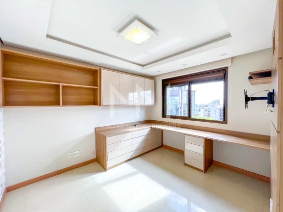 Imagem Apartamento à venda em Porto Alegre, Moinhos de Vento, com 3 quartos, 159m2