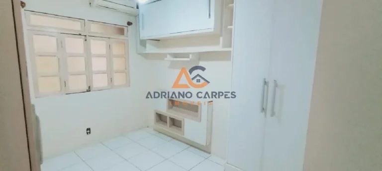 Imagem ALUGUEL Anual de Casa Semi-mobiliado com 3 dormitórios em Bairro Gravatá-Navegantes-SC