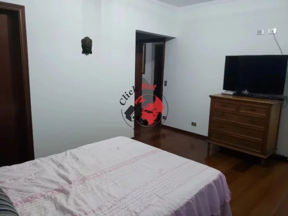 Imagem Sobrado com 3 dormitórios e 4 vagas à Venda no bairro Santa Terezinha, São Bernardo do Campo