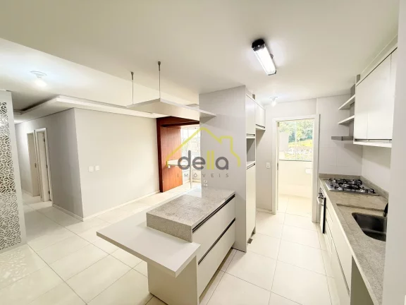 Apartamento mobiliado 2 vagas de garagem no Bom Retiro com fácil acesso para zona industrial !