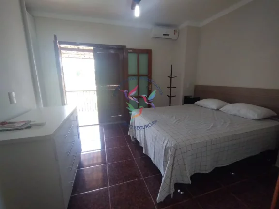 Imagem CASA INDEPENDENTE EM CONDOMINIO FECHADO