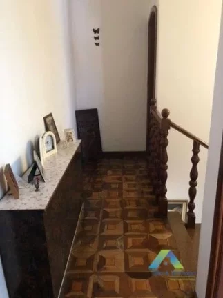 Imagem Santo André Sobrado amplo, 4 dormitórios, edícula, espaço gourmet, 2 vagas.